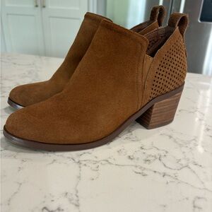 Steve Madden Chelsea Booties